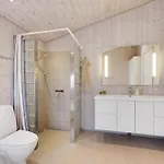 Vakantiehuis Beautiful And Well-designed With Sea View, Spacious Terraces And Just 200 Metres From The Child-friendly Femmoller And Close